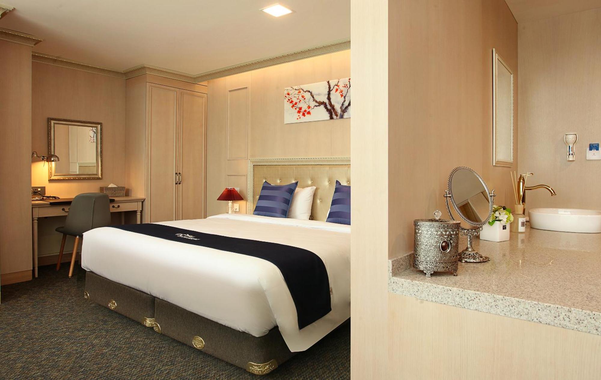 โรงแรม โรงแรมสกายพาร์ค คิงส์ทาวน์ ทงแดมุน 4*