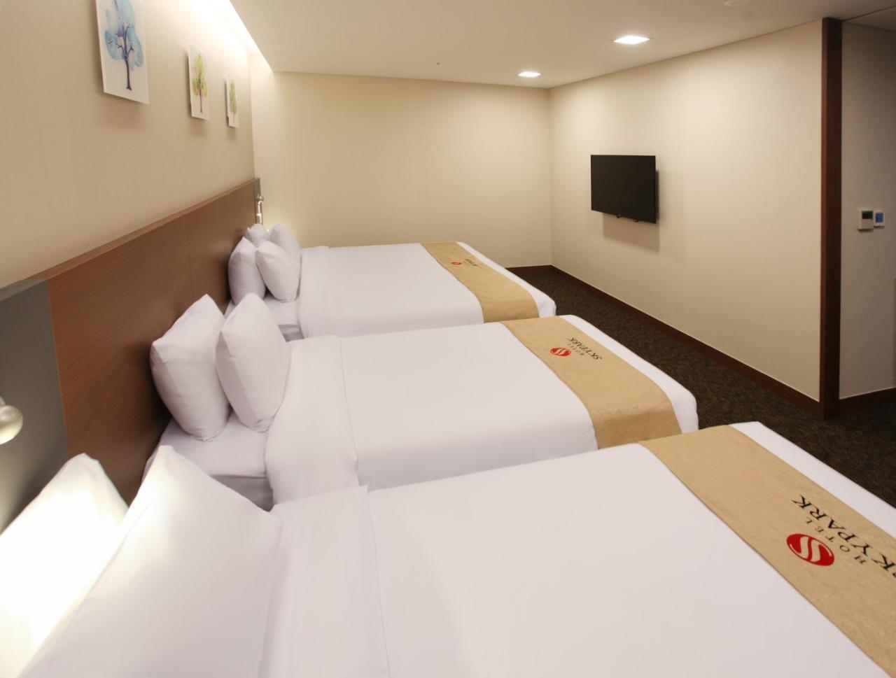 โรงแรมสกายพาร์ค คิงส์ทาวน์ ทงแดมุน 4* โซล